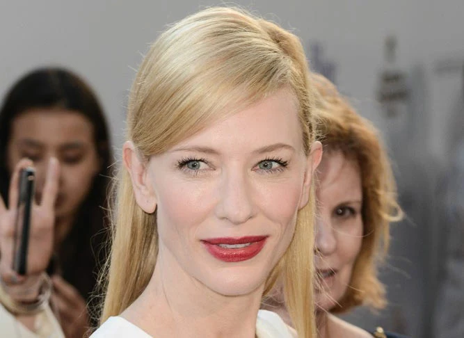 Sól, olej makadamia i grejpfrut - to sekret pięknej skóry aktorki Cate Blanchett