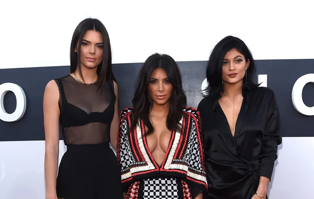 Kylie Jenner z siostrami Kylie Jenner z siostrami