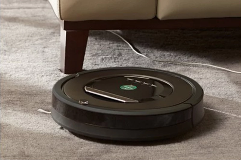 iRobot Roomba 785 pomaga utrzymać czystość w domu, w którym mieszkają zwierzęta