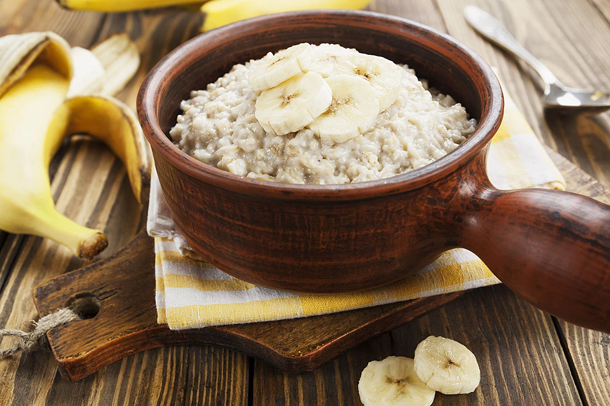 Owsianka to jedno z najpopularniejszych śniadań Owsianka to jedno z najpopularniejszych śniadań