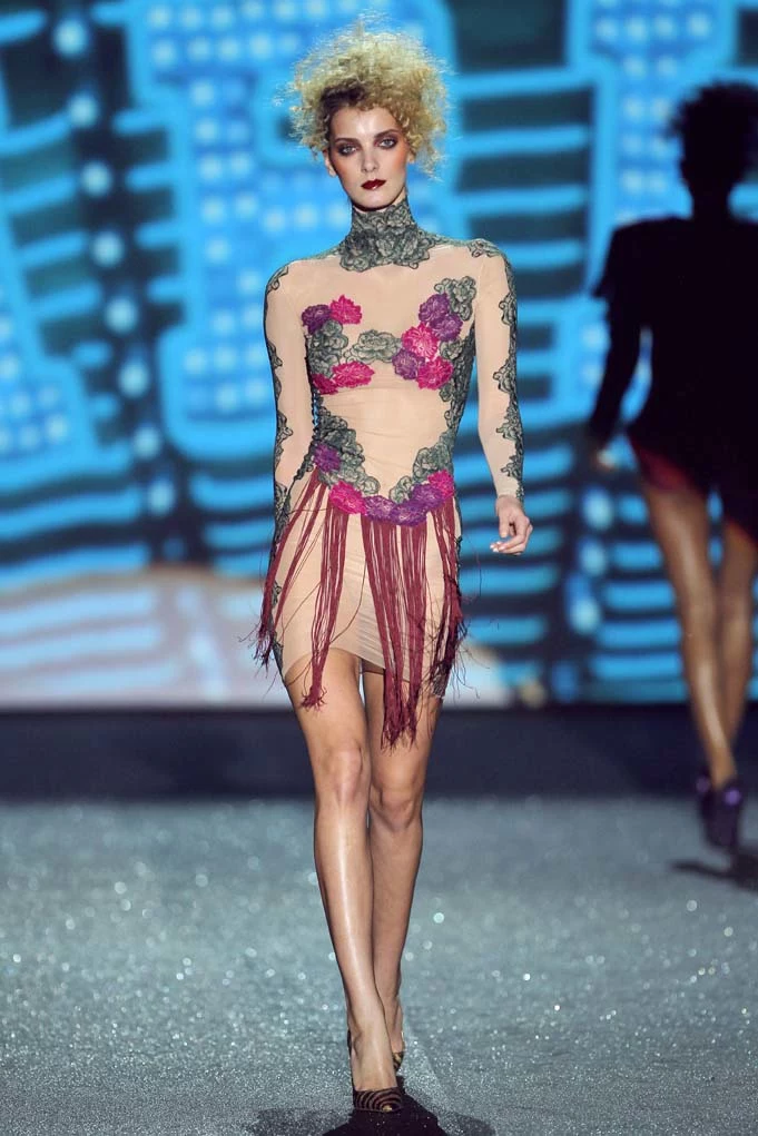 Luksusowa bielizna od Andres Sarda to coś więcej niż majtki i biustonosze. Fantazyjna, seksowna nietuzinkowa. Każda stylizacja opowiada odrębną, owianą tajemnicą, historię Luksusowa bielizna od Andres Sarda to coś więcej niż majtki i biustonosze. Fantazyjna, seksowna nietuzinkowa. Każda stylizacja opowiada odrębną, owianą tajemnicą, historię
