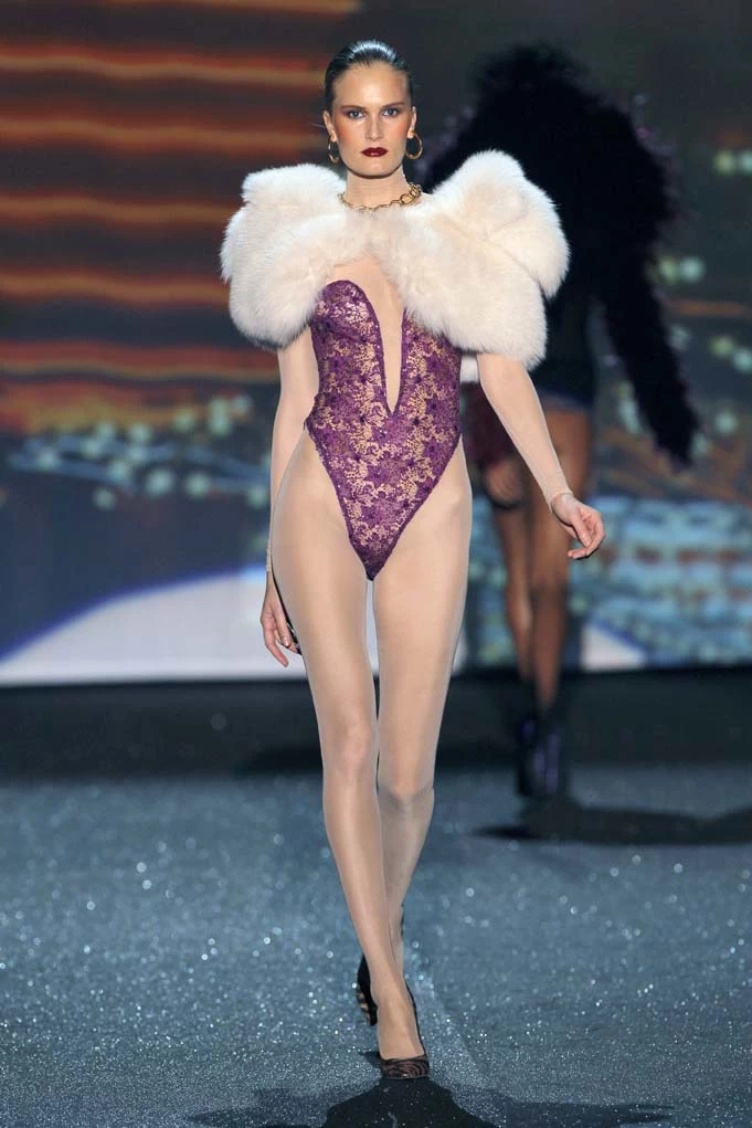 Luksusowa bielizna od Andres Sarda to coś więcej niż majtki i biustonosze. Fantazyjna, seksowna nietuzinkowa. Każda stylizacja opowiada odrębną, owianą tajemnicą, historię Luksusowa bielizna od Andres Sarda to coś więcej niż majtki i biustonosze. Fantazyjna, seksowna nietuzinkowa. Każda stylizacja opowiada odrębną, owianą tajemnicą, historię