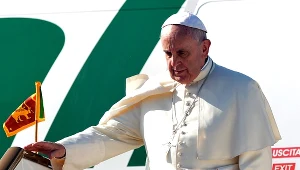 Papież Franciszek po przyloecie do Sri Lanki