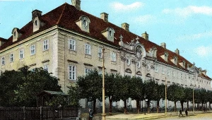 Pałac Schaffgotschów w Cieplicach. W tym miejscu przeleżały przez lata wojny polskie dzieła sztuki