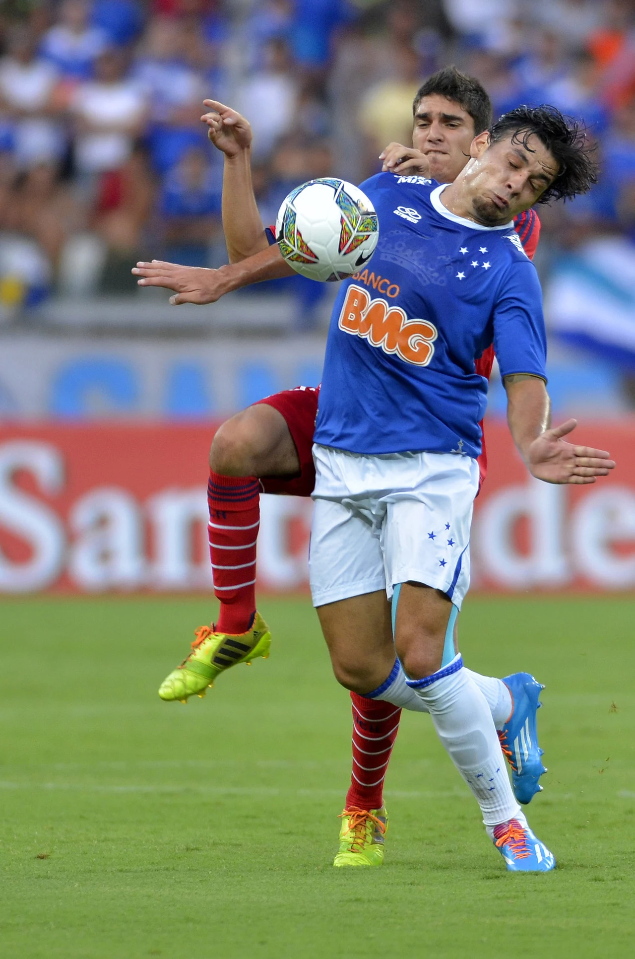 Ricardo Goulart (na pierwszym planie)