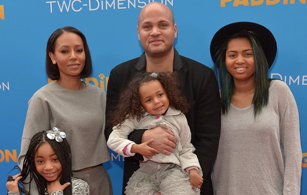 Mel B z mężem i córkami Mel B z mężem i córkami