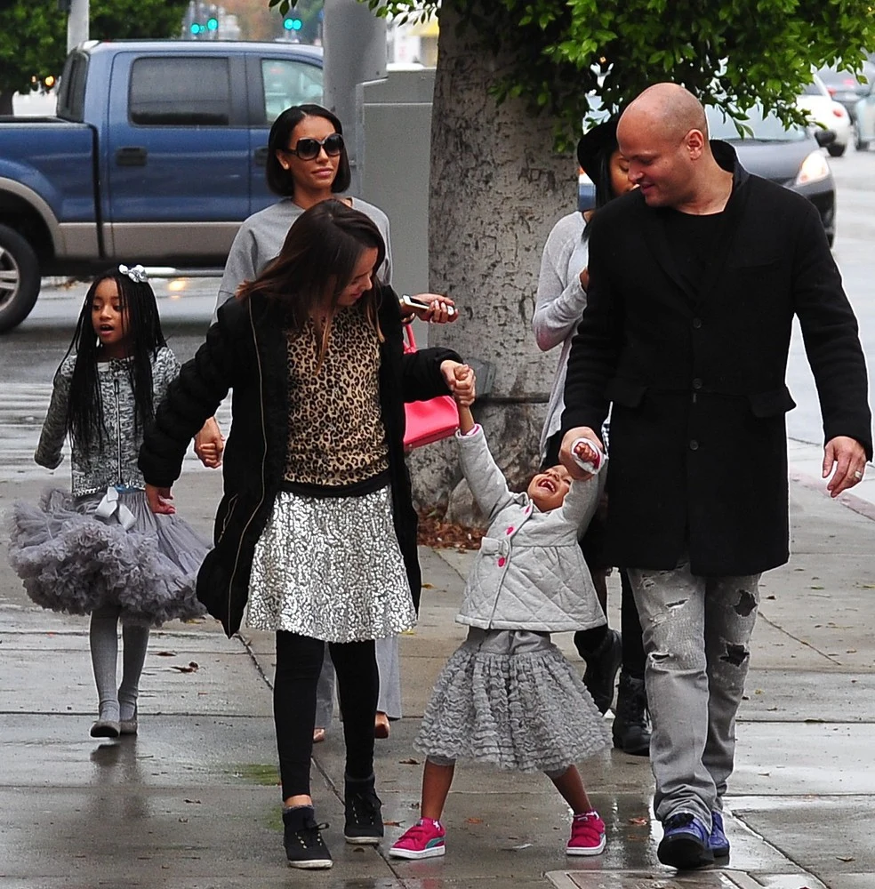 Mel B zabrała rodzinę na imprezę Mel B zabrała rodzinę na imprezę