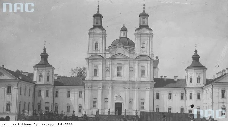 Krzemieniec. Kościół Juzuitów pw. śś. Ignacego Loyoli i Stanisława Kostki 