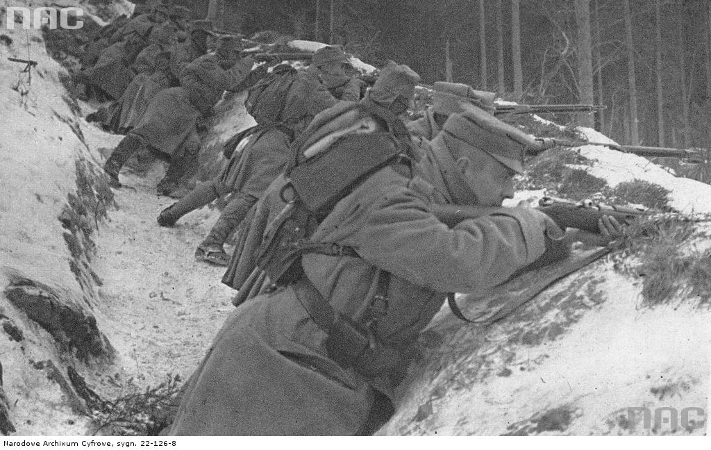 II Brygada Legionów podczas walk w Karpatach. Żołnierze w rowie strzeleckim, 1914