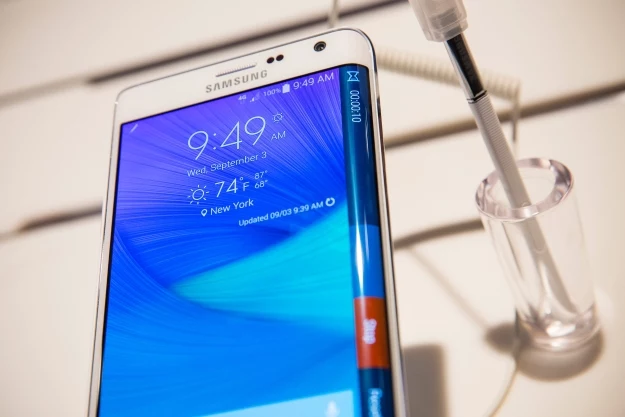 Galaxy S6 będzie zakrzywiony z obu stron