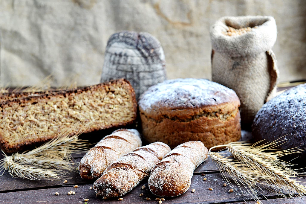 Zimą białe pieczywo zamień na produkty orkiszowe