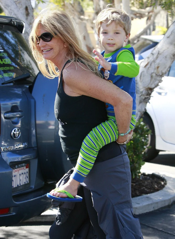 Goldie Hawn w nukiem Ryderem