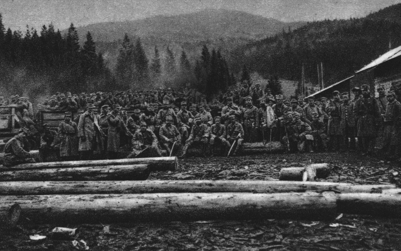 Kampania Karpacka II Brygady Legionów Polskich; n/z Oddział w Rafajlowej przed odjazdem pod Mołotków, 1914 rok