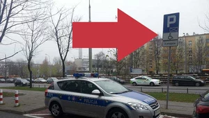 Na Sfotografuj Policjanta na Facebooku aż roi się od zdjęć oznakowanych radiowozów, stojących na miejscach przeznaczonych dla inwalidów. Tym razem tak zaparkował sam Marek Konkolewski z Komendy Głównej Policji 