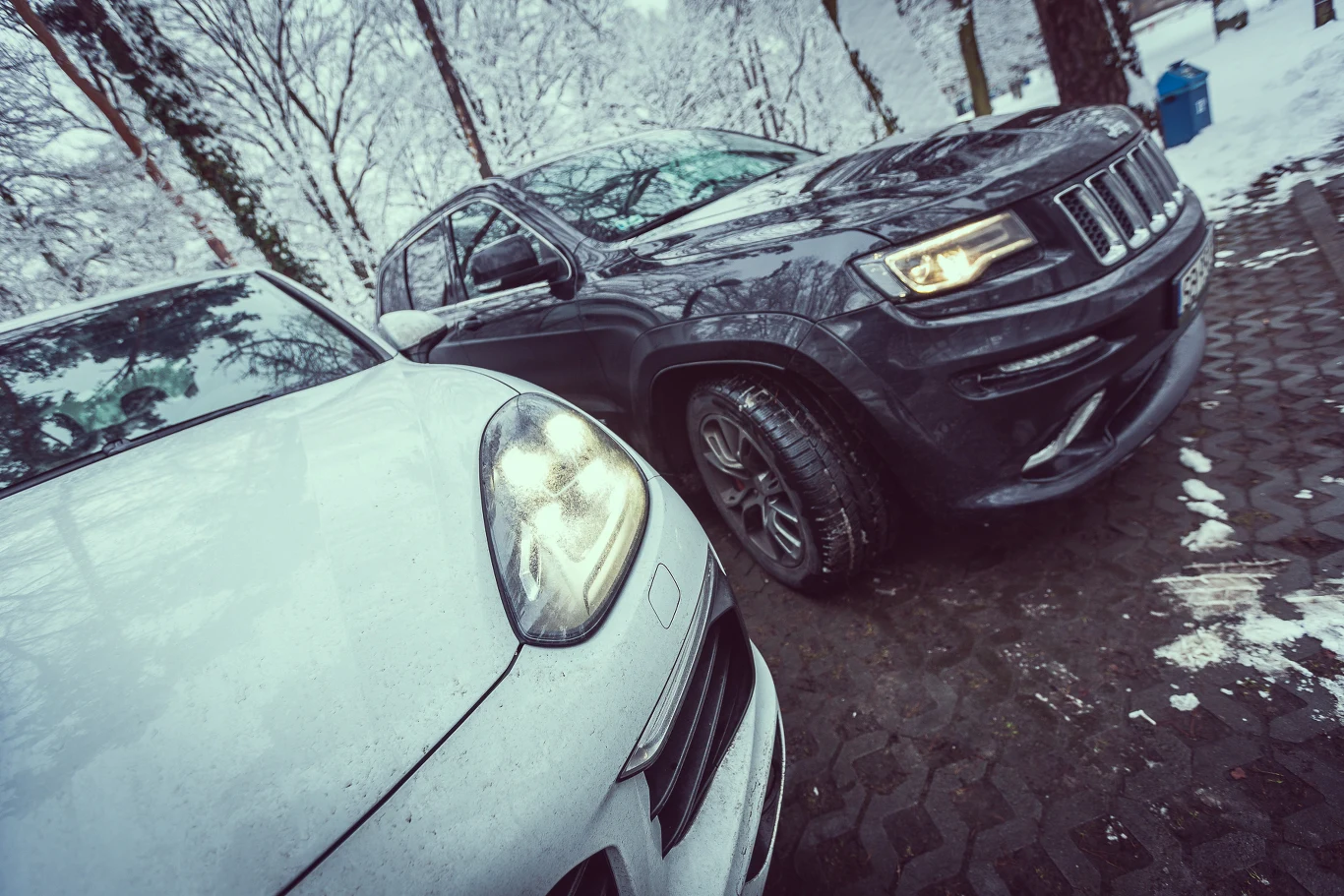 Jeep Grand Cherokee SRT czy Porsche Cayenne S? Jeep Grand Cherokee SRT czy Porsche Cayenne S?