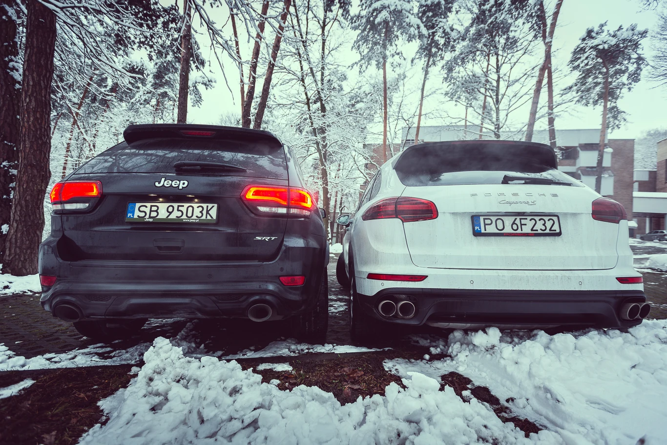 Jeep Grand Cherokee SRT czy Porsche Cayenne S? Jeep Grand Cherokee SRT czy Porsche Cayenne S?