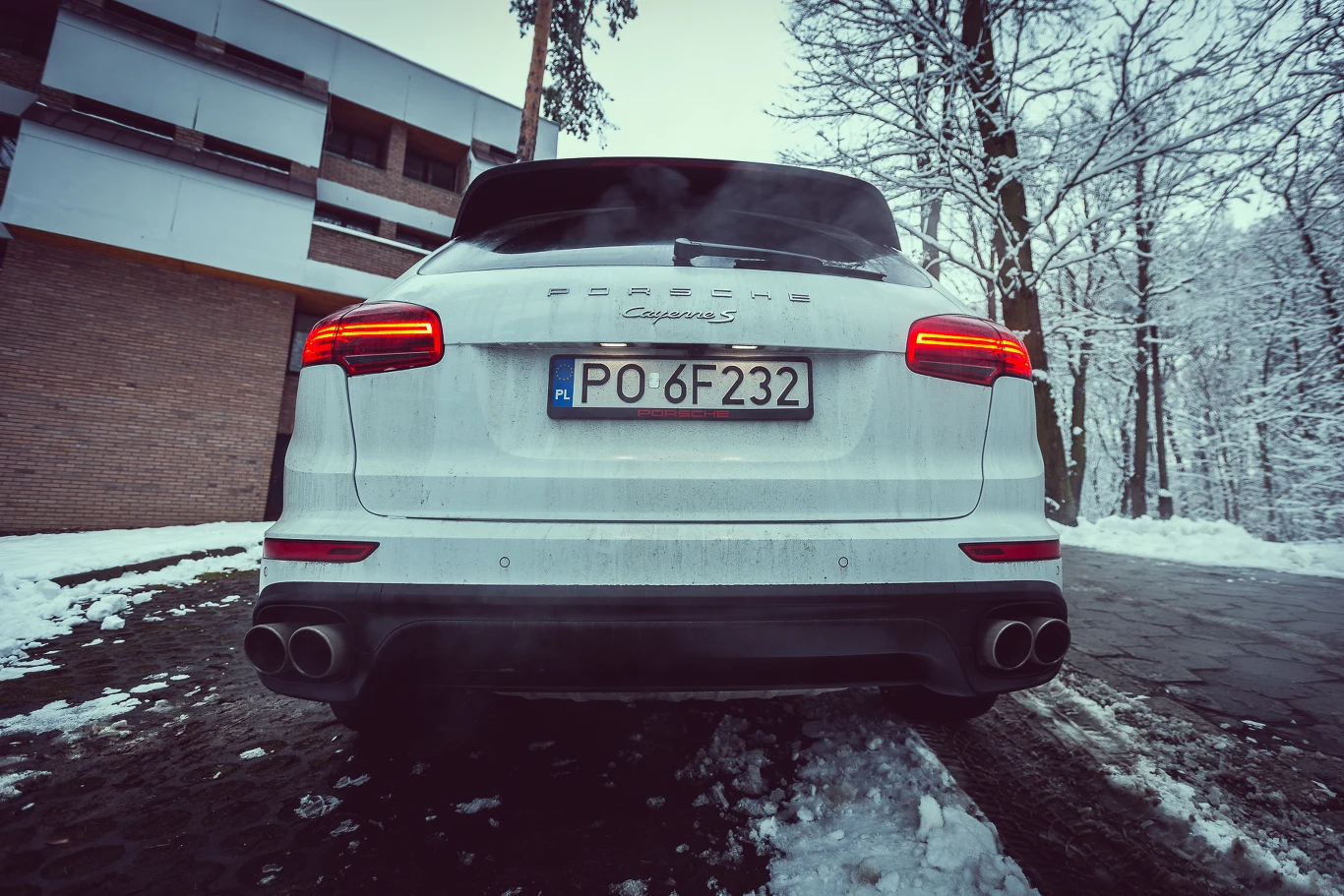 Jeep Grand Cherokee SRT czy Porsche Cayenne S? Jeep Grand Cherokee SRT czy Porsche Cayenne S?