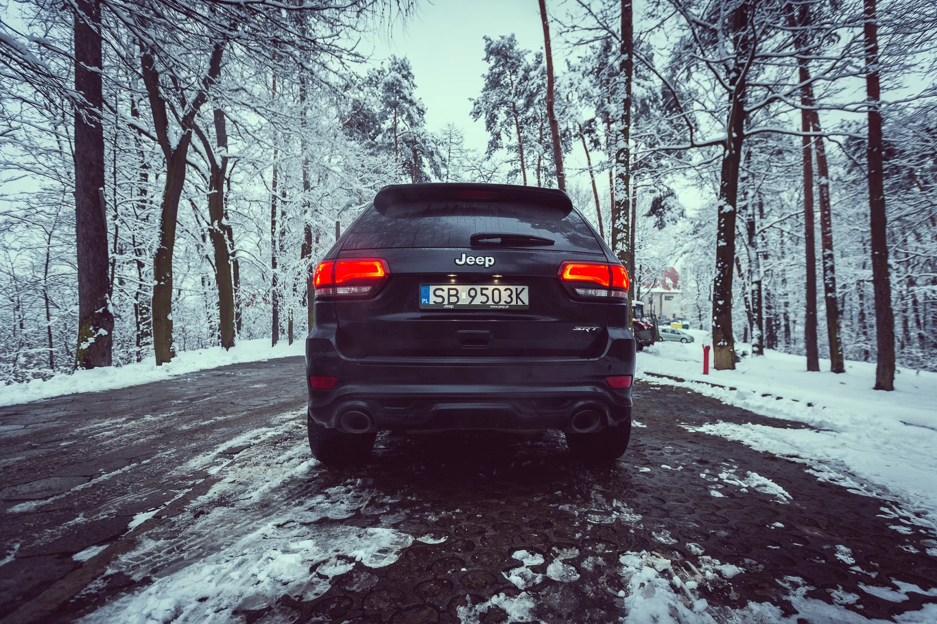 Jeep Grand Cherokee SRT czy Porsche Cayenne S? Jeep Grand Cherokee SRT czy Porsche Cayenne S?