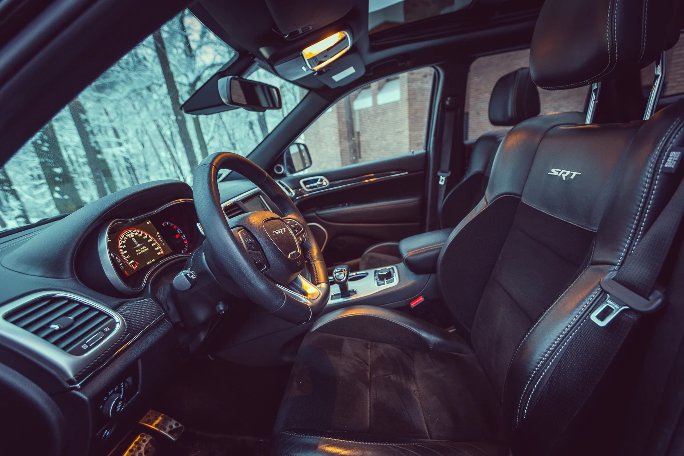 Jeep Grand Cherokee SRT czy Porsche Cayenne S? Jeep Grand Cherokee SRT czy Porsche Cayenne S?
