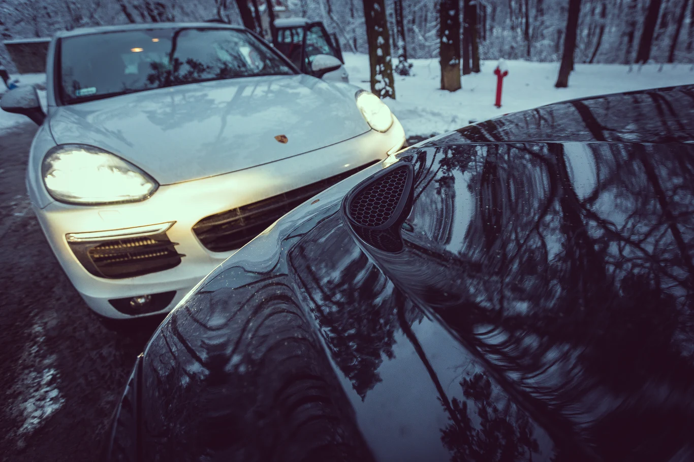 Jeep Grand Cherokee SRT czy Porsche Cayenne S? Jeep Grand Cherokee SRT czy Porsche Cayenne S?