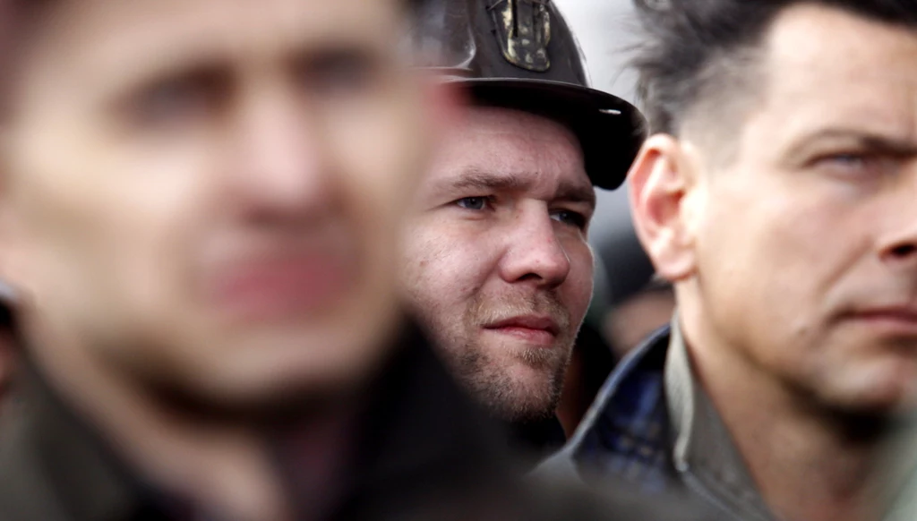Masówka w bramie kopalni Budryk w Ornontowicach, należącej do Jastrzębskiej Spółki Węglowej. Masówka w bramie kopalni Budryk w Ornontowicach, należącej do Jastrzębskiej Spółki Węglowej.