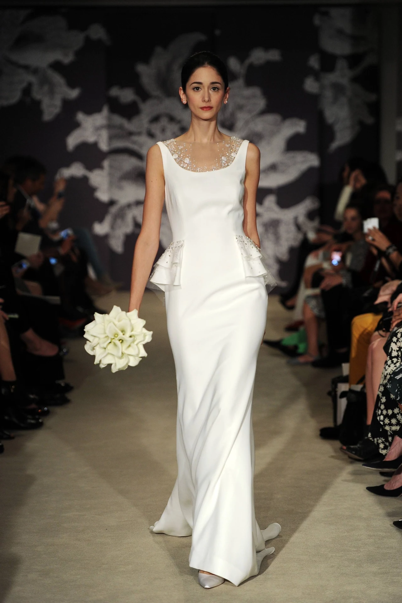 Moda ślubna według domu mody Caroliny Herrery Moda ślubna według domu mody Caroliny Herrery