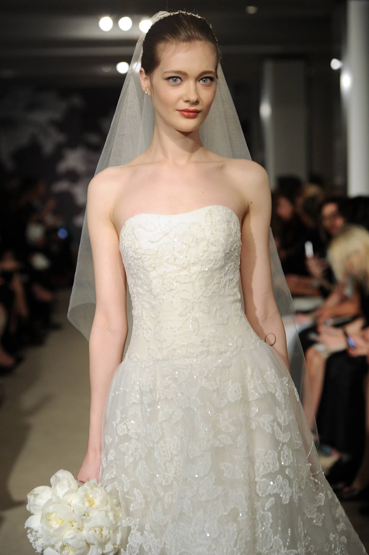 Moda ślubna według domu mody Caroliny Herrery Moda ślubna według domu mody Caroliny Herrery