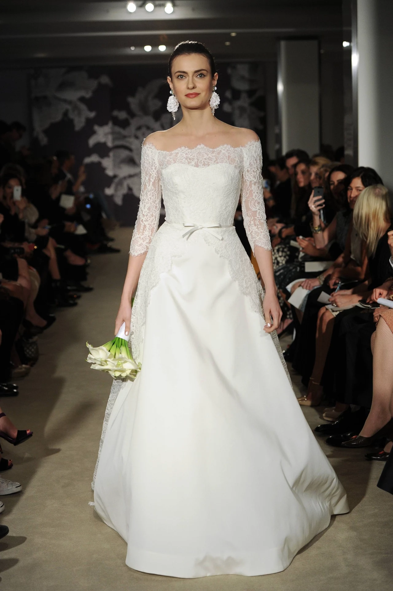 Moda ślubna według domu mody Caroliny Herrery Moda ślubna według domu mody Caroliny Herrery