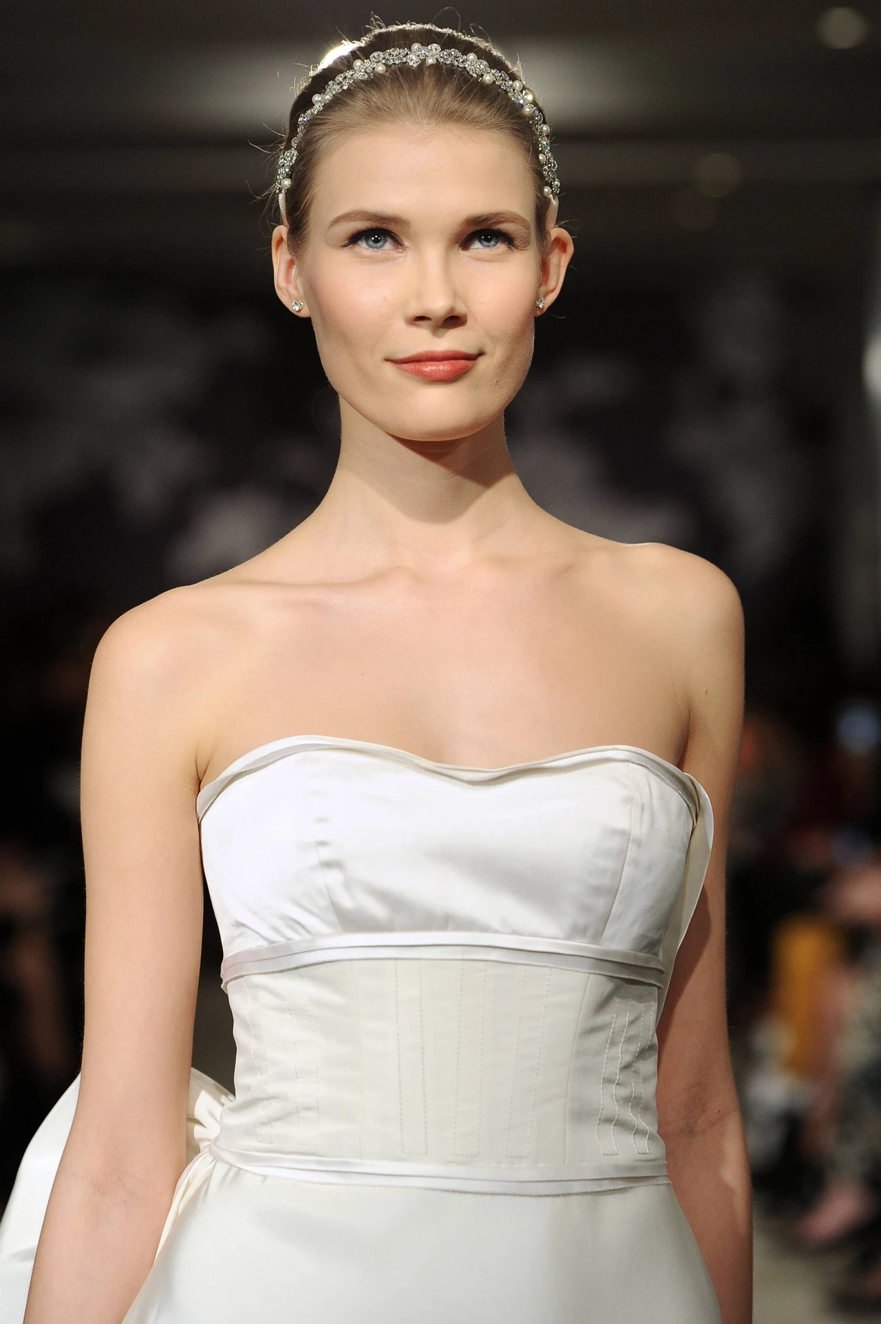 Moda ślubna według domu mody Caroliny Herrery Moda ślubna według domu mody Caroliny Herrery