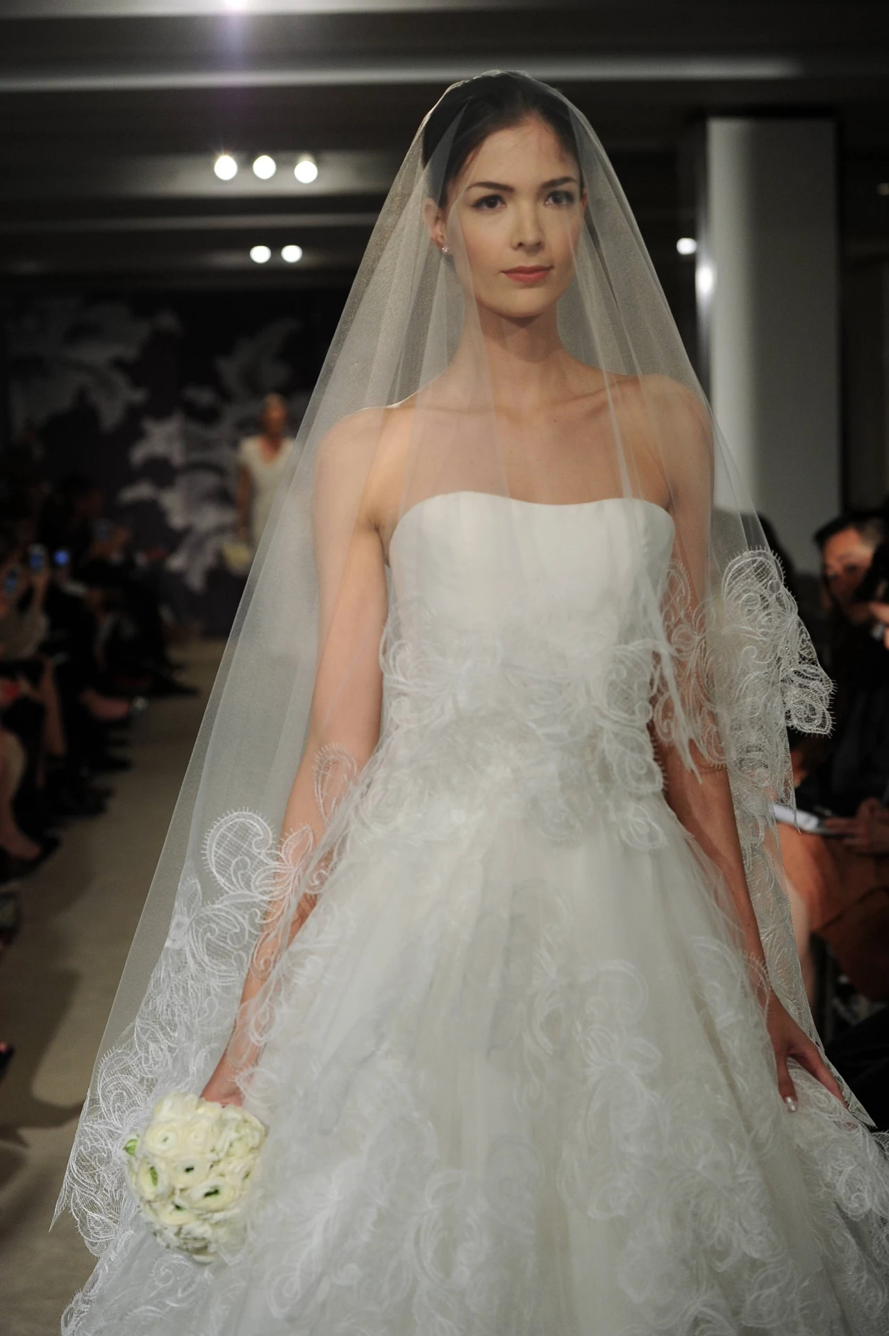 Moda ślubna według domu mody Caroliny Herrery Moda ślubna według domu mody Caroliny Herrery