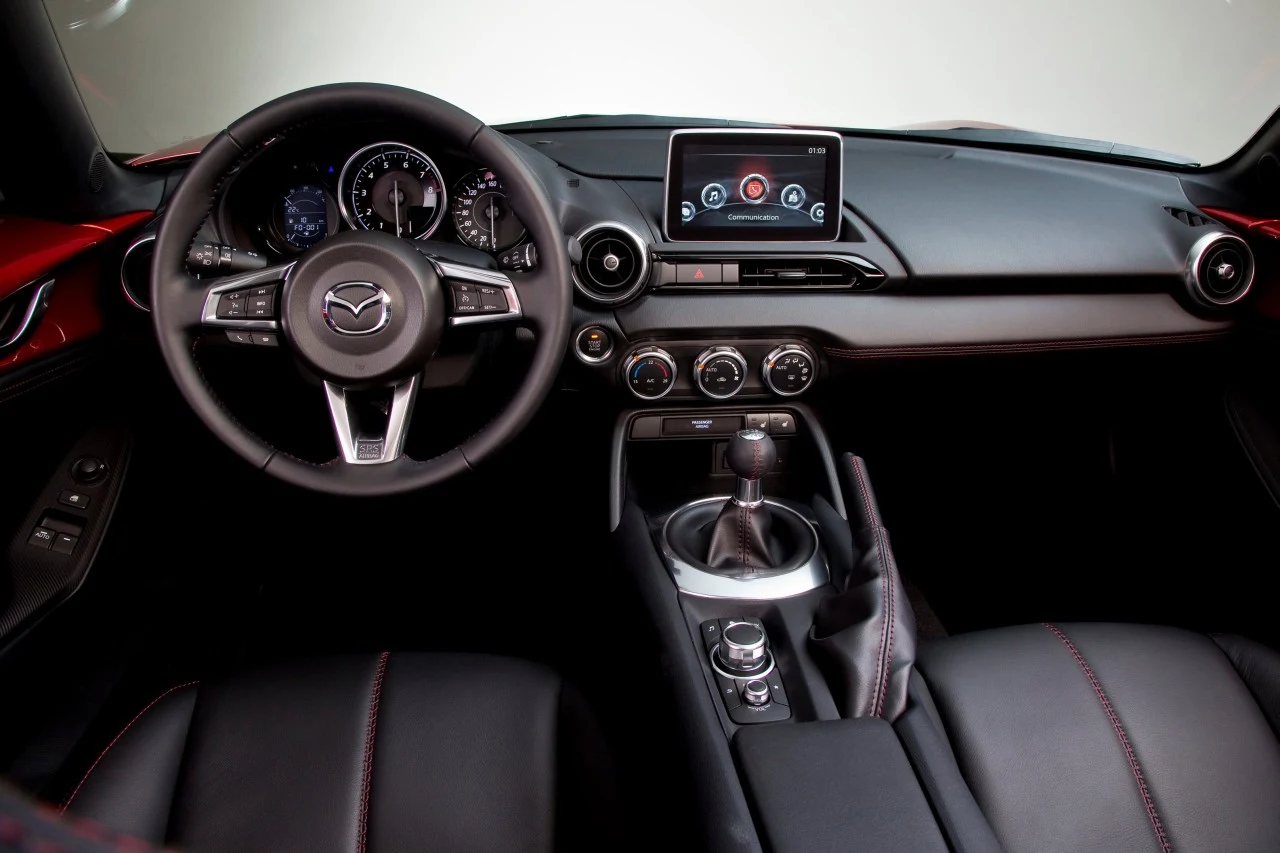 Mazda MX-5 ND (2015)