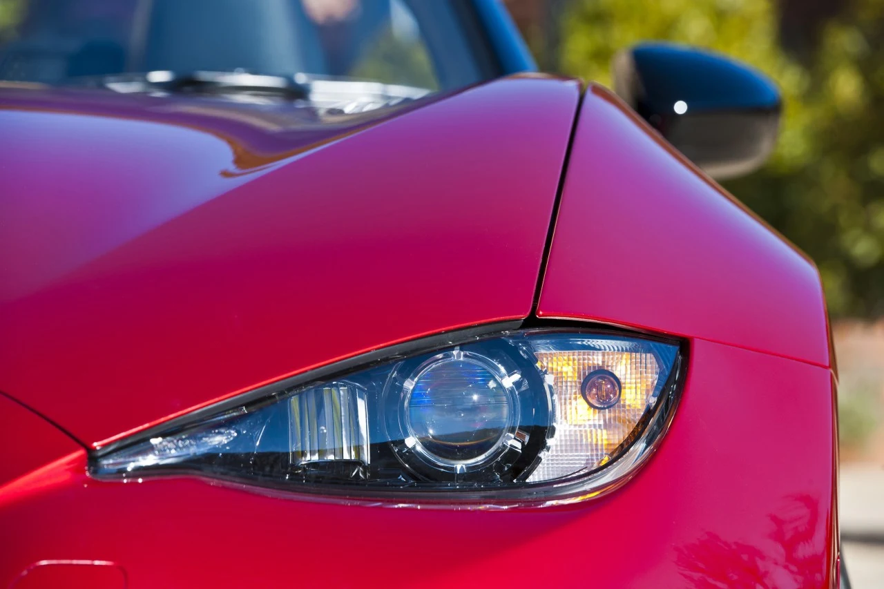 Mazda MX-5 ND (2015)