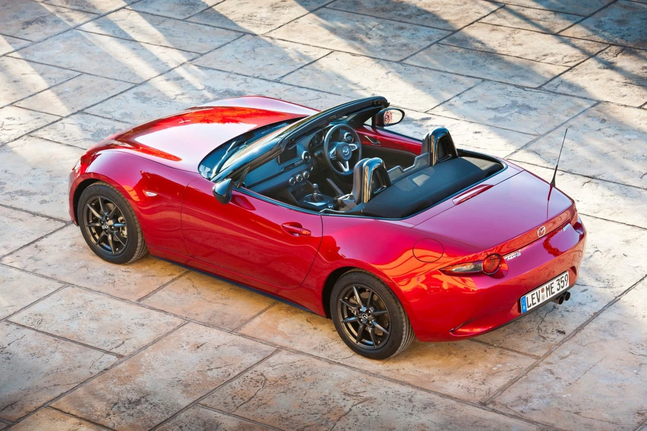 Mazda MX-5 ND (2015)