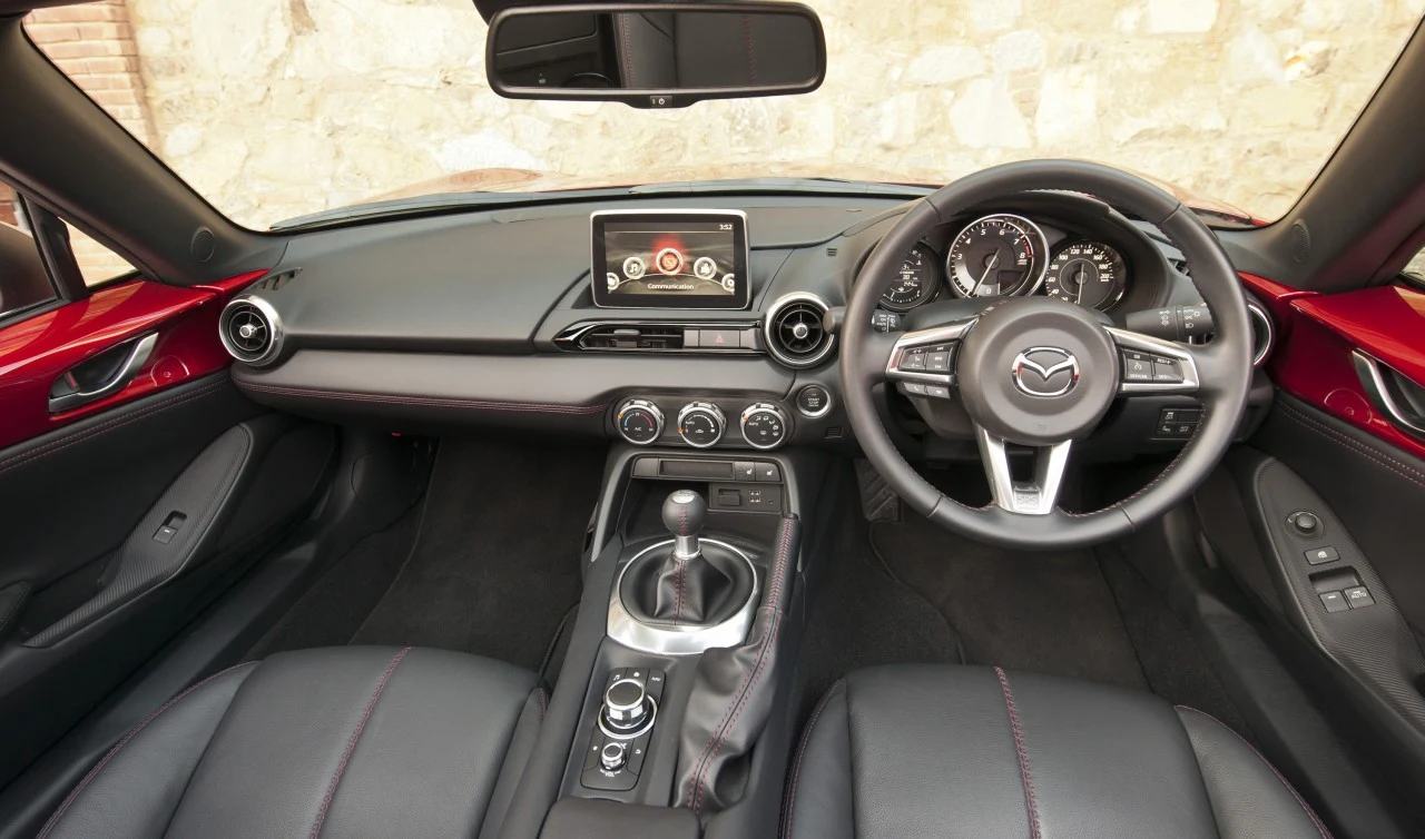 Mazda MX-5 ND (2015)