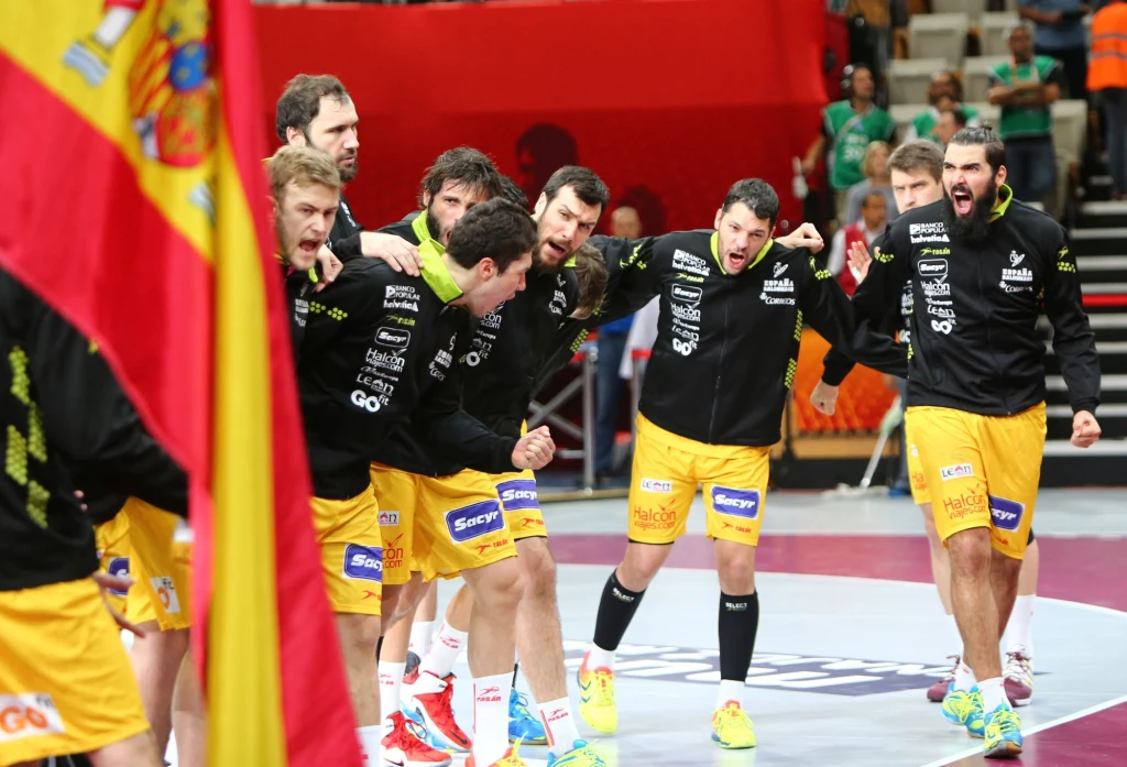 Polscy piłkarze ręczni walczyli z Hiszpanią o brąz MŚ w Katarze i wygrali po szalonym boju z dogrywką 29-28! Emocje sięgały zenitu! Polscy piłkarze ręczni walczyli z Hiszpanią o brąz MŚ w Katarze i wygrali po szalonym boju z dogrywką 29-28! Emocje sięgały zenitu!