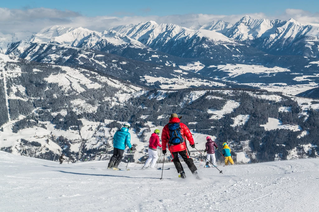 Początkujący i wytrawni narciarze znajdą tu trasy dla siebie /fot. Tourismusregion Katschberg/Rennweg