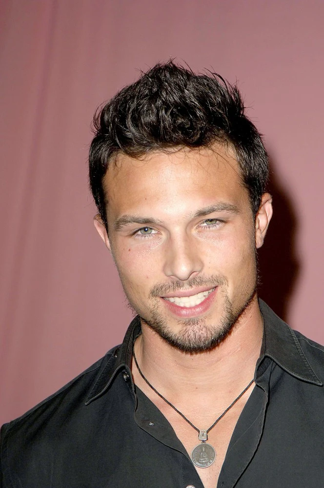 Ricardo Medina jr. Ricardo Medina jr.