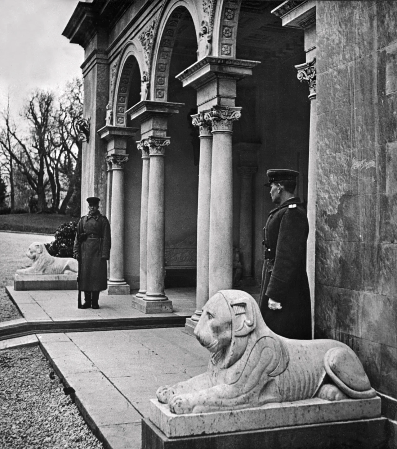 Konferencja odbyła się w pałacu Potockich w Liwadii leżącej pod Jałtą na Krymie