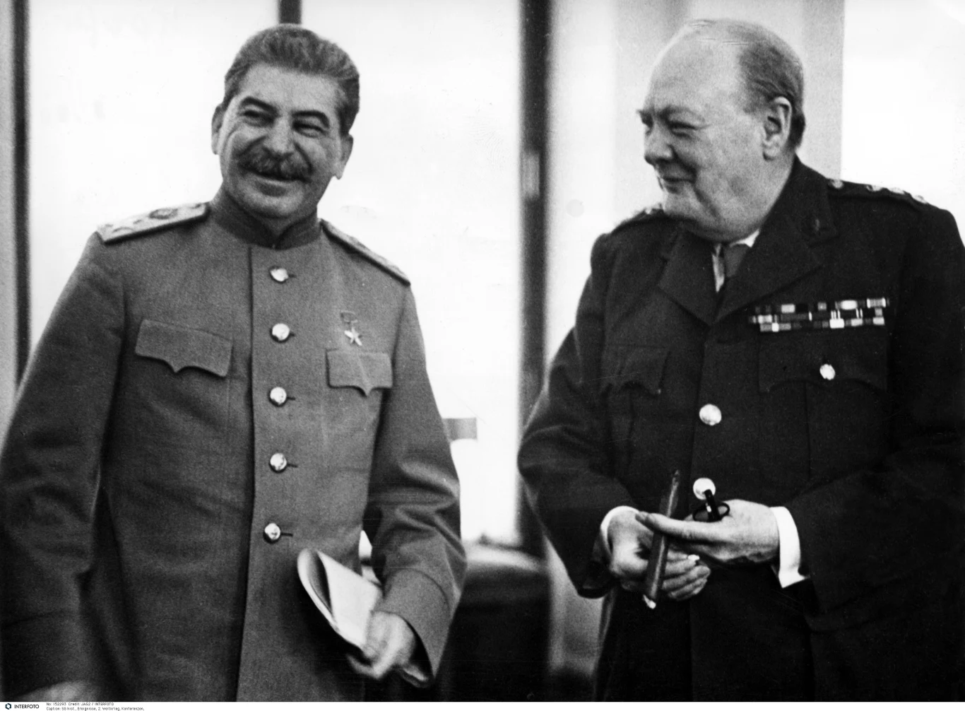 Premier Wielkiej Brytanii Winston Churchill i przywódca ZSRR Józef Stalin 