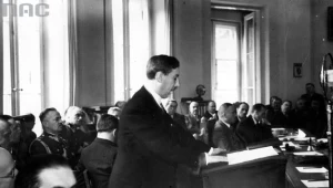 Wicepremier i minister skarbu Eugeniusz Kwiatkowski na posiedzeniu Komisji Budżetowej Sejmu