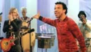 Lionel Richie z zespołem