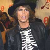 Steven Tyler (Aerosmith): W jego szafach wisi 365 koszul