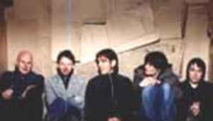 Radiohead (Phil Selway pierwszy z lewej)
