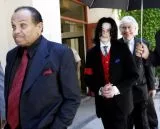 Michael Jackson z ojcem i adwokatem Michael Jackson z ojcem i adwokatem