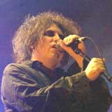 Robert Smith: Władca absolutny w The Cure