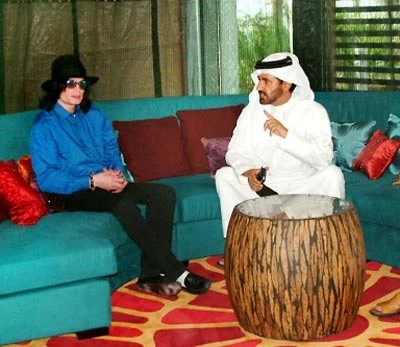 Michael Jackson w towarzystwie księcia Abdullaha Michael Jackson w towarzystwie księcia Abdullaha
