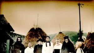 Rammstein jako księża w "Rosenrot"