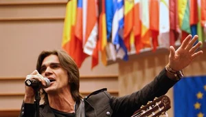 Juanes w Parlamencie Europejskim