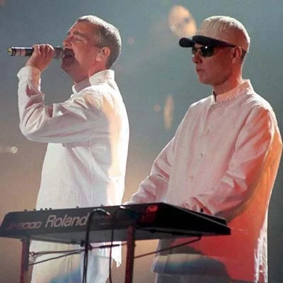 Pet Shop Boys zadają "fundamentalne" pytanie