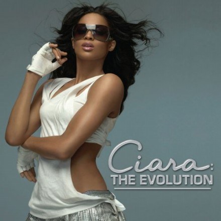 Ciara na okładce "The Evolution"